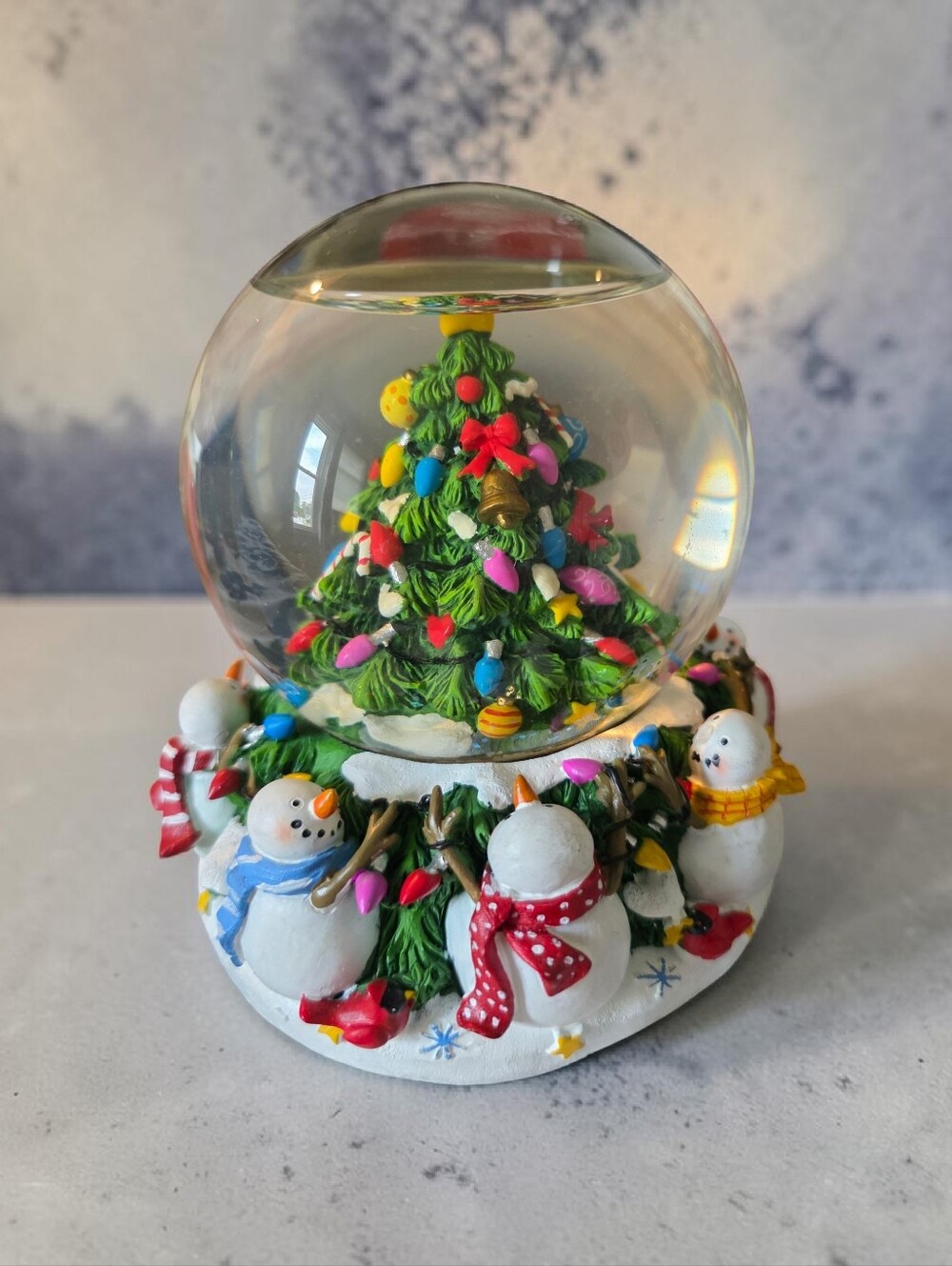 Festive Snowman & Christmas Tree Snow Globe - Multicolor